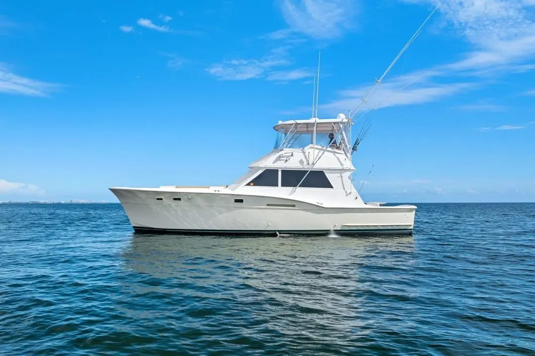 Hatteras 45 Convertible Bella