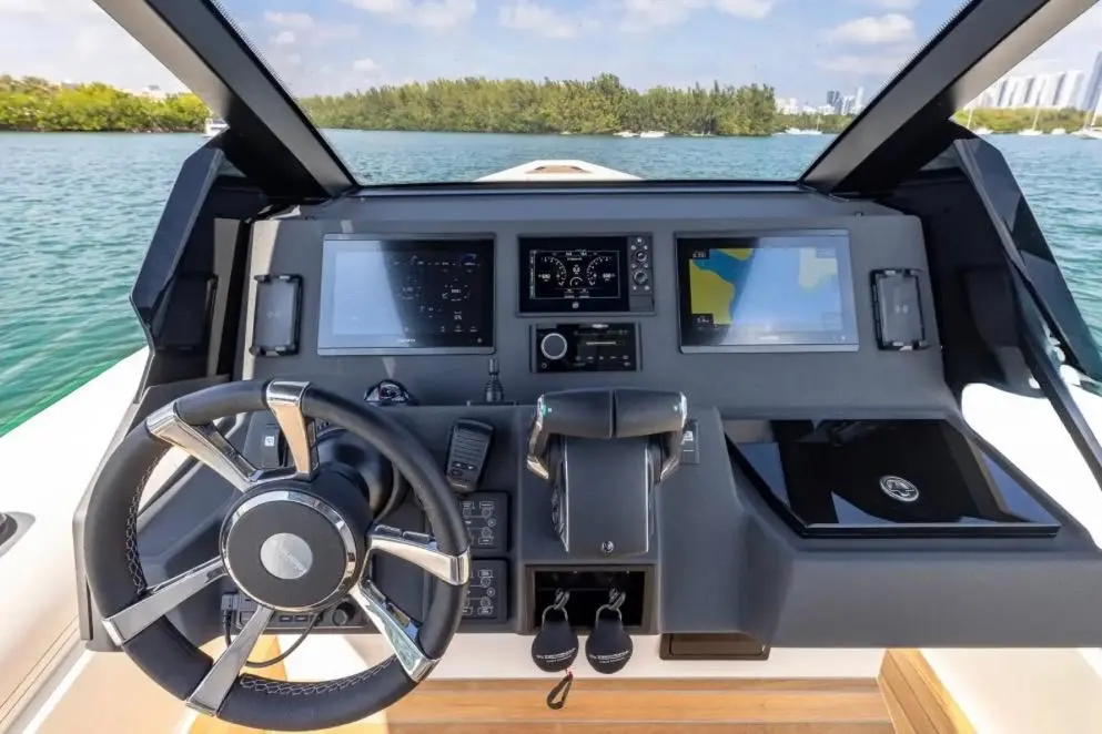 Thumbnail von Technohull GTX