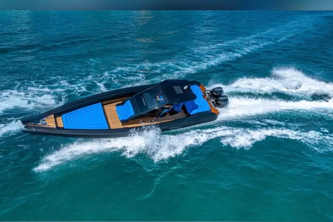 Thumbnail von Technohull 38 Grand Sport