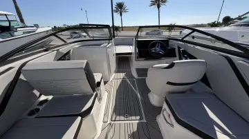 Thumbnail von Sea Ray SPX 210 Fuoribordo