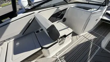 Thumbnail von Sea Ray SPX 210 Fuoribordo