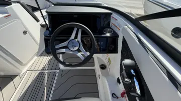 Thumbnail von Sea Ray SPX 210 Fuoribordo