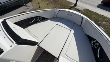 Thumbnail von Sea Ray SPX 210 Fuoribordo