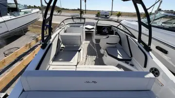 Thumbnail von Sea Ray SPX 210 Fuoribordo