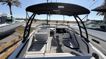 Thumbnail von Sea Ray SPX 210 Fuoribordo