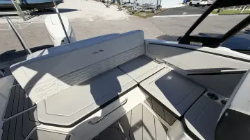 Thumbnail von Sea Ray SPX 210 Fuoribordo
