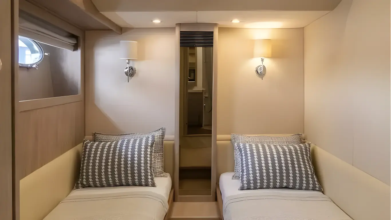 Thumbnail von Princess F62 1745