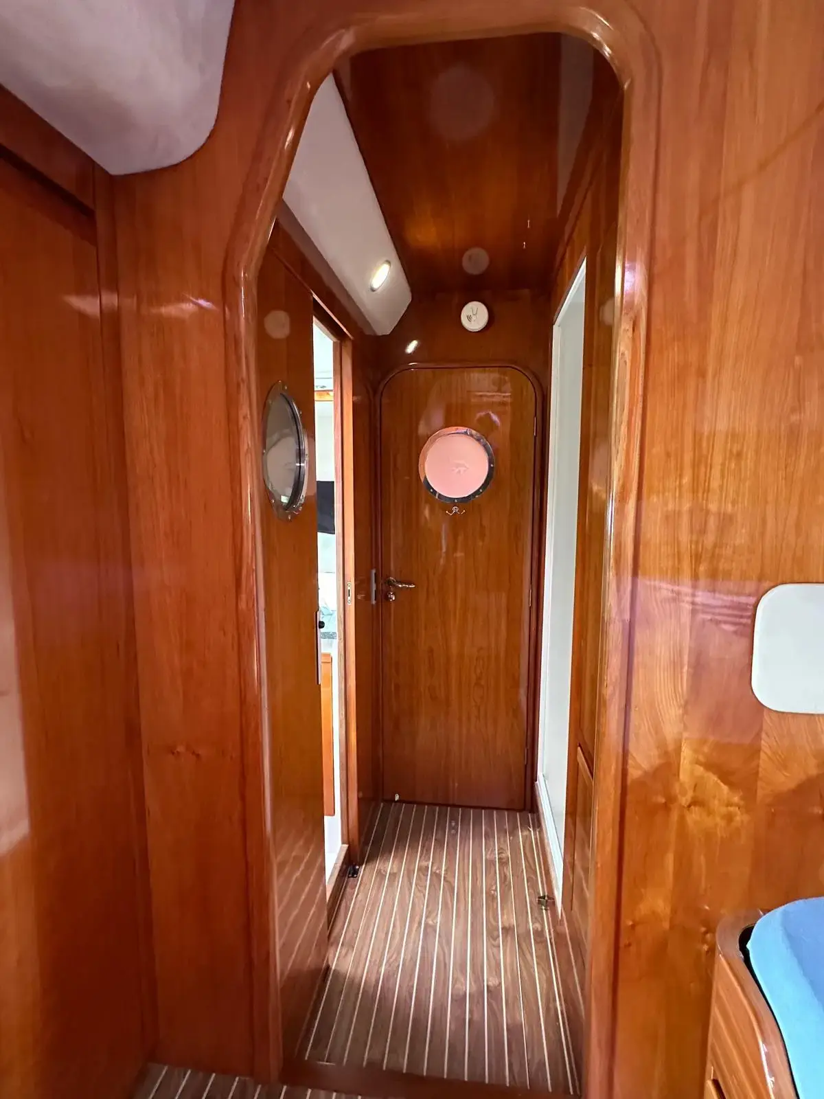 Thumbnail von Alliaura Privilege 585