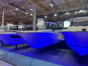 Thumbnail von Jeanneau Cap Camarat 9.0 CC Jeanneau Cap Camarat 9.0CC S2 nieuw model!