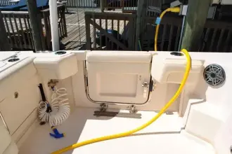 Thumbnail von Grady White Express 330