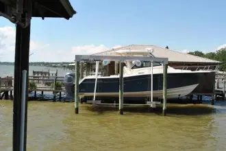 Thumbnail von Grady White Express 330