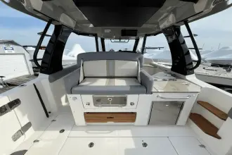 Thumbnail von Boston Whaler 350 Realm