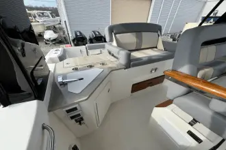 Thumbnail von Boston Whaler 350 Realm