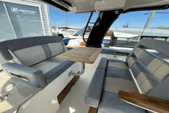 Thumbnail von Boston Whaler 350 Realm