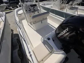 Thumbnail von Boston Whaler 190 Montauk