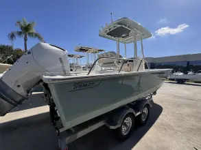 Thumbnail von Boston Whaler 210 Montauk