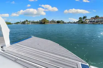 Thumbnail von Sea Ray SLX 400 Hors-bord