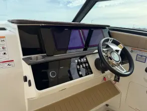 Thumbnail von Sea Ray Sundancer 320