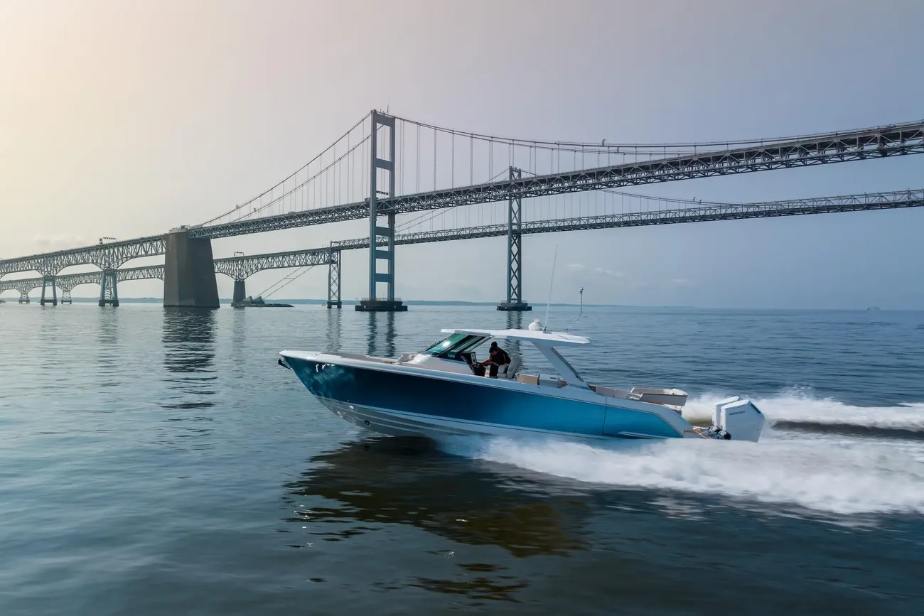 ティアラ・ヨット 43LS