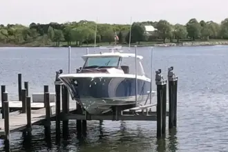 Thumbnail von ティアラ・ヨット 43LS