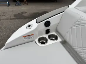 Thumbnail von Sea Ray SDX 230