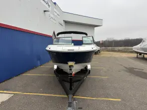 Thumbnail von Sea Ray SDX 230