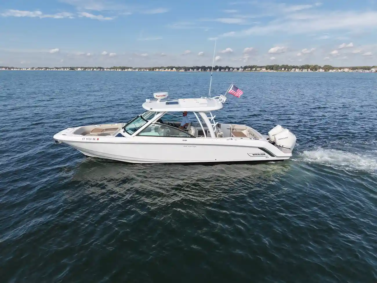Boston Whaler 320 Vantage