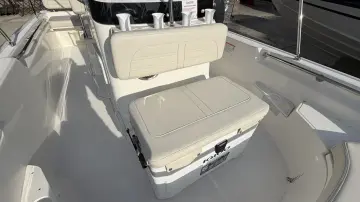 Thumbnail von Boston Whaler 170 Montauk