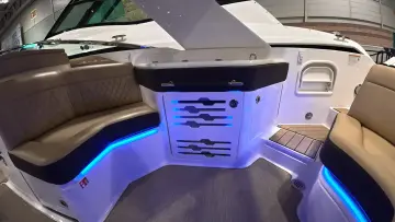 Thumbnail von Sea Ray SLX 310 s motorem