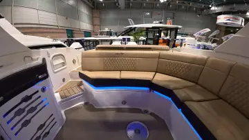 Thumbnail von Sea Ray SLX 310 s motorem