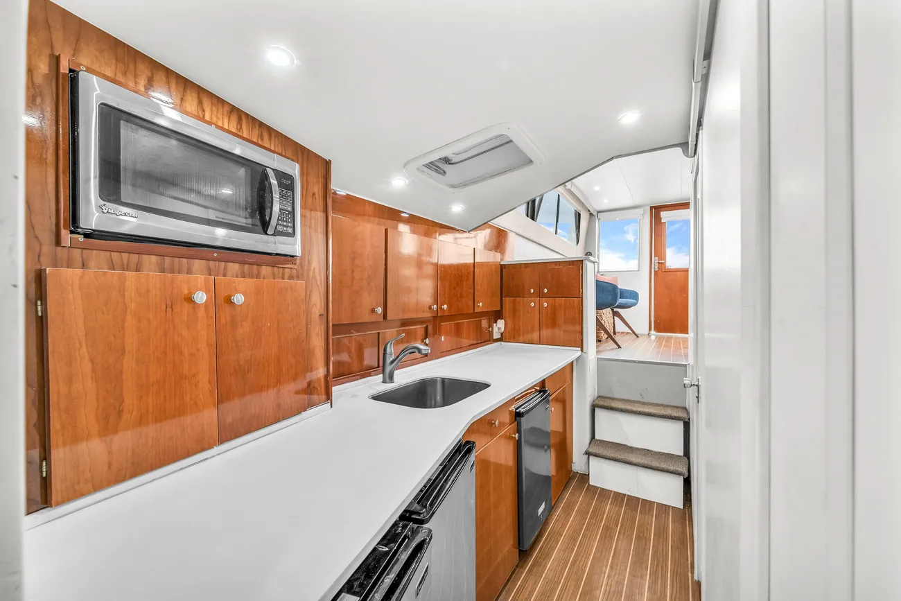 Thumbnail von Hatteras 42 Convertible