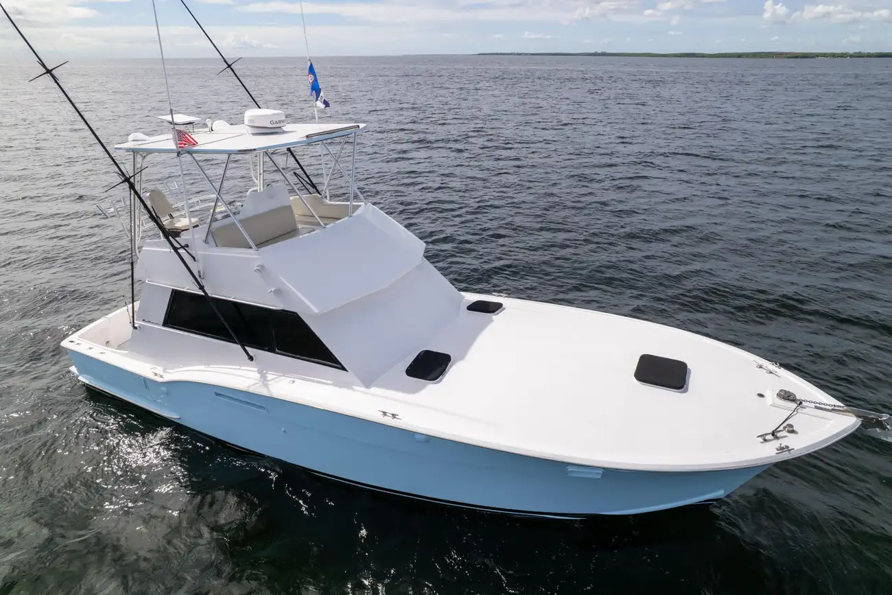 Thumbnail von Hatteras 42 Convertible