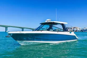 Thumbnail von Boston Whaler 330 Vantage