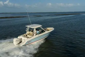Thumbnail von Boston Whaler 240 Vantage