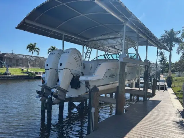 Thumbnail von Boston Whaler 270 Vantage