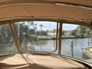 Thumbnail von Carver 396 Motor Yacht Quality Time