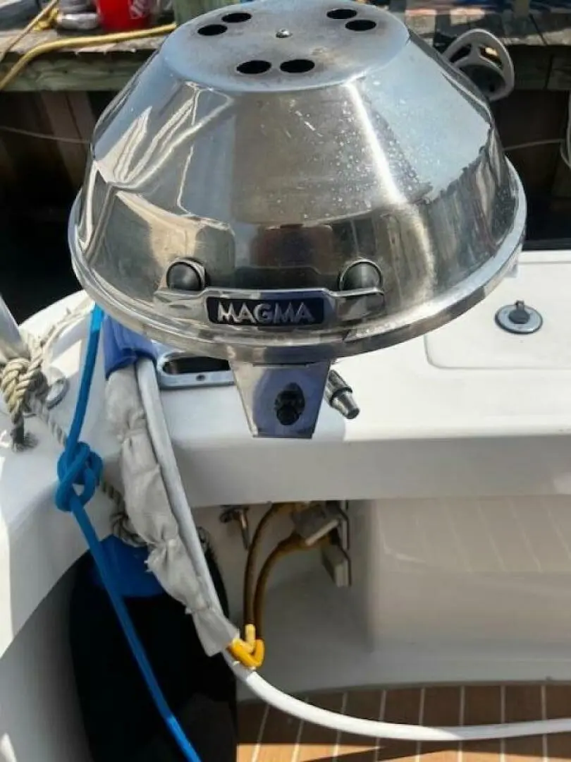 Thumbnail von Mainship 390 Donary