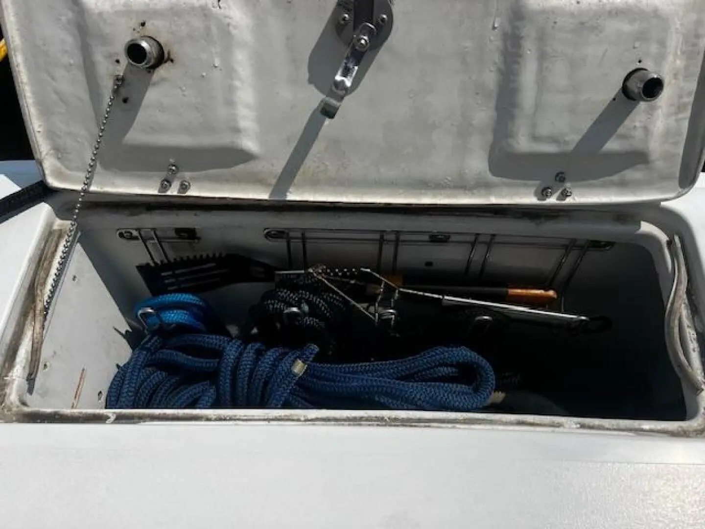 Thumbnail von Mainship 390 Donary