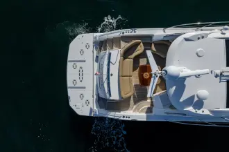 Thumbnail von Sea Ray 330 Sundancer  JOB SITE