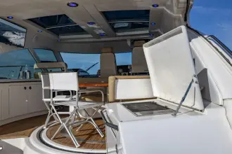 Thumbnail von Sea Ray 330 Sundancer  JOB SITE