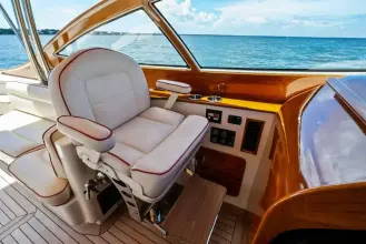 Thumbnail von Hinckley 38 CAPRI