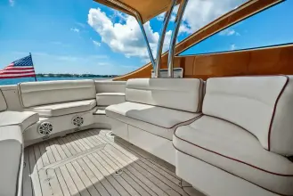 Thumbnail von Hinckley 38 CAPRI