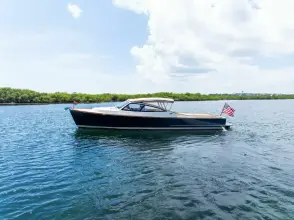 Thumbnail von Hinckley 38 CAPRI