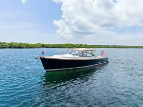 Thumbnail von Hinckley 38 CAPRI