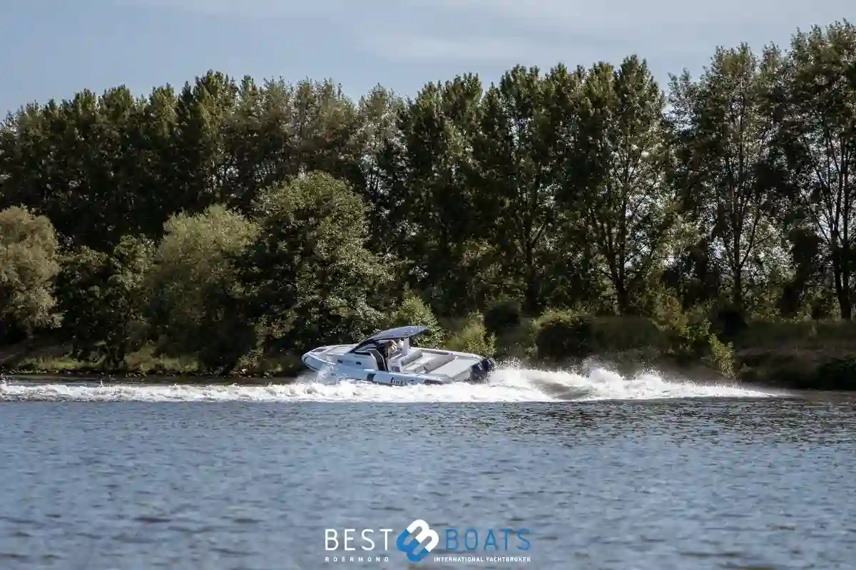 Thumbnail von Pirelli 35 Outboard