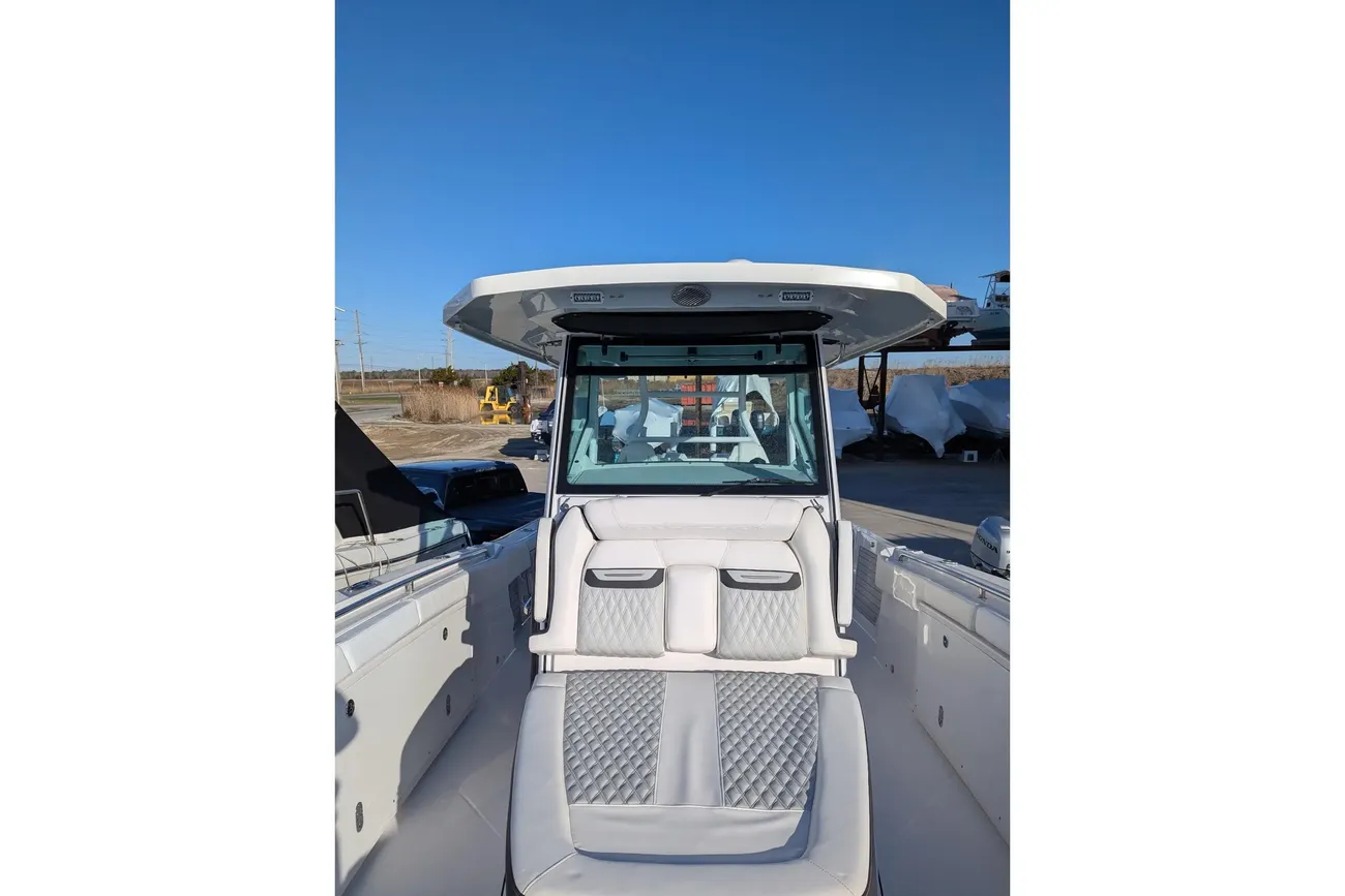 Thumbnail von Blackfin 332 CC