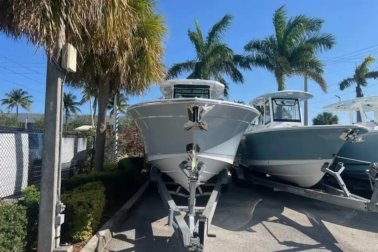 Thumbnail von Blackfin 332 CC