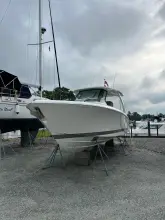 Thumbnail von Tiara Yachts 34 LS