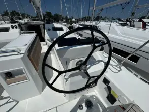 Thumbnail von Beneteau Oceanis 34.1