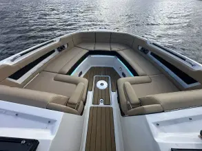 Thumbnail von Sea Ray SLX 310